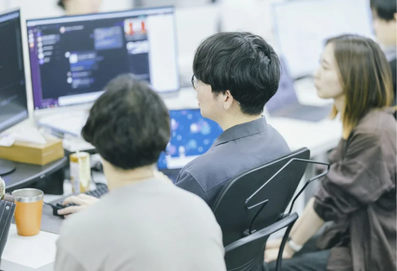 自社エンジニアによる開発チーム